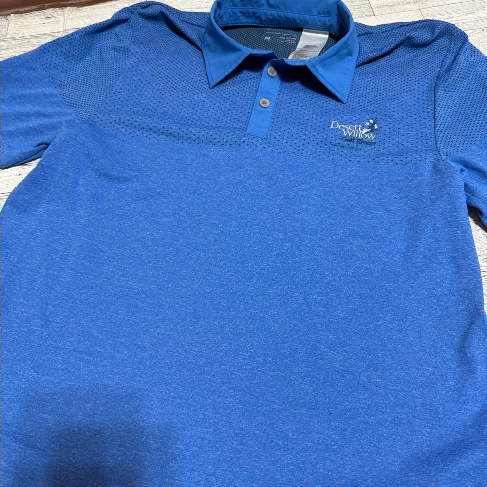 Adidas performance golf polo shirt with a "Desert Willow Golf Resort" sz M